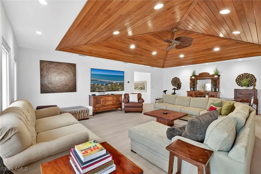 403 Seabee Avenue Naples FL 34108