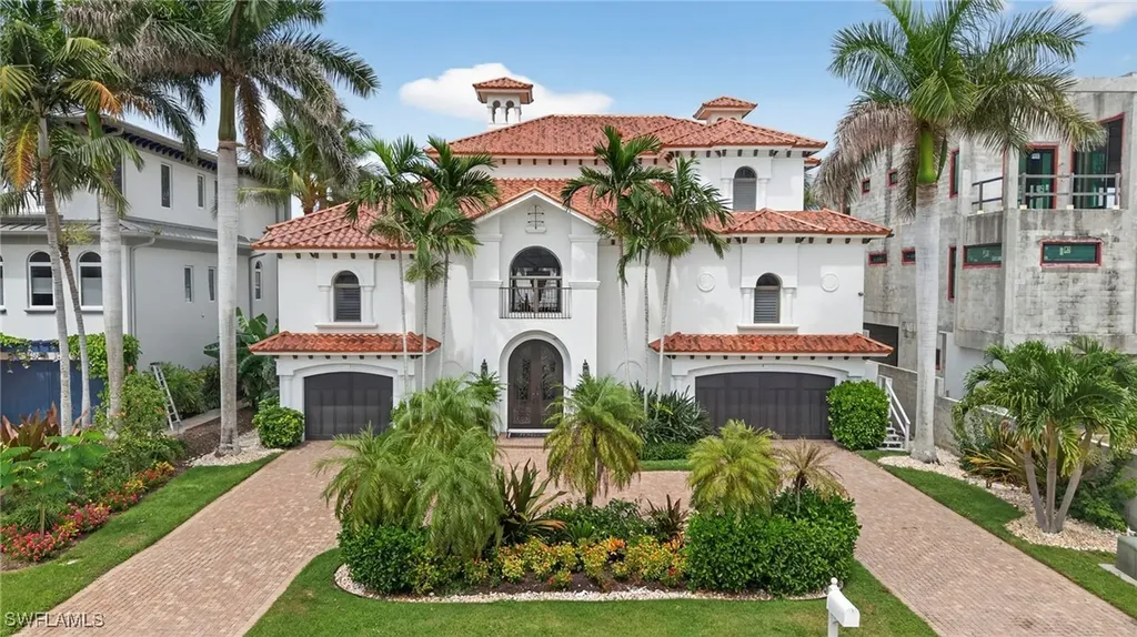 403 Seabee Avenue Naples FL 34108