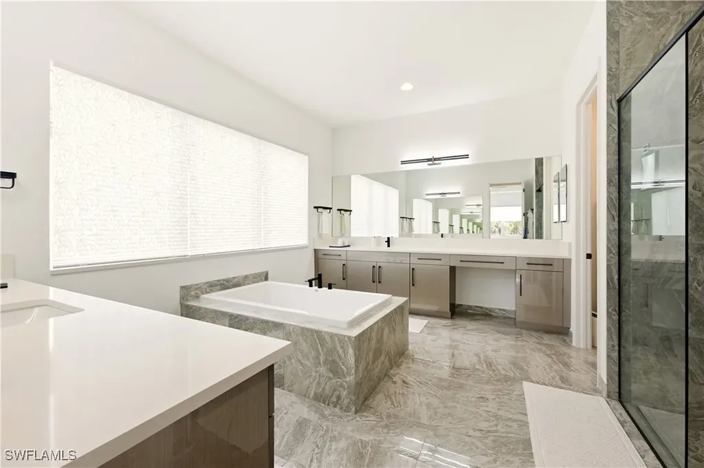 11899 Gardenia Avenue Naples FL 34120