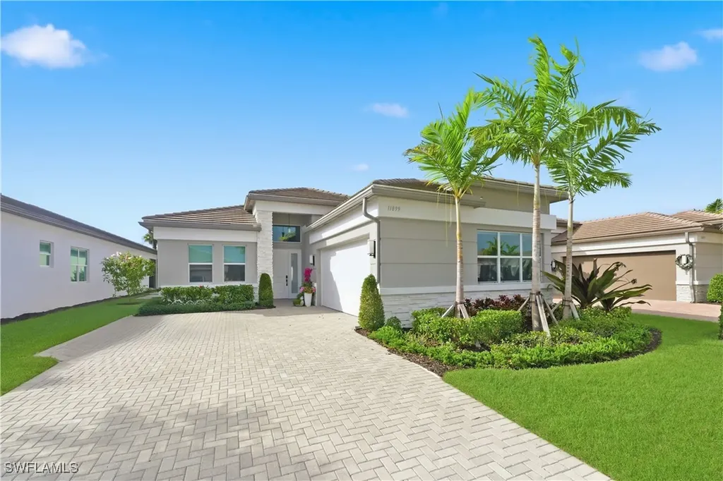 11899 Gardenia Avenue Naples FL 34120