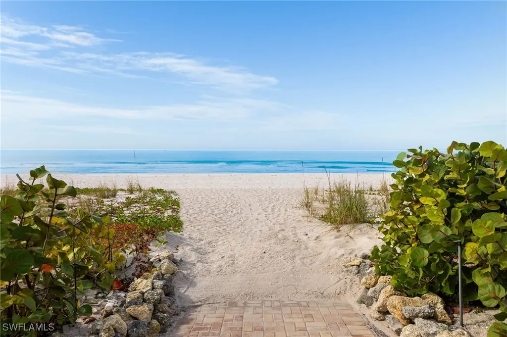 10475 Gulf Shore Drive Naples FL 34108