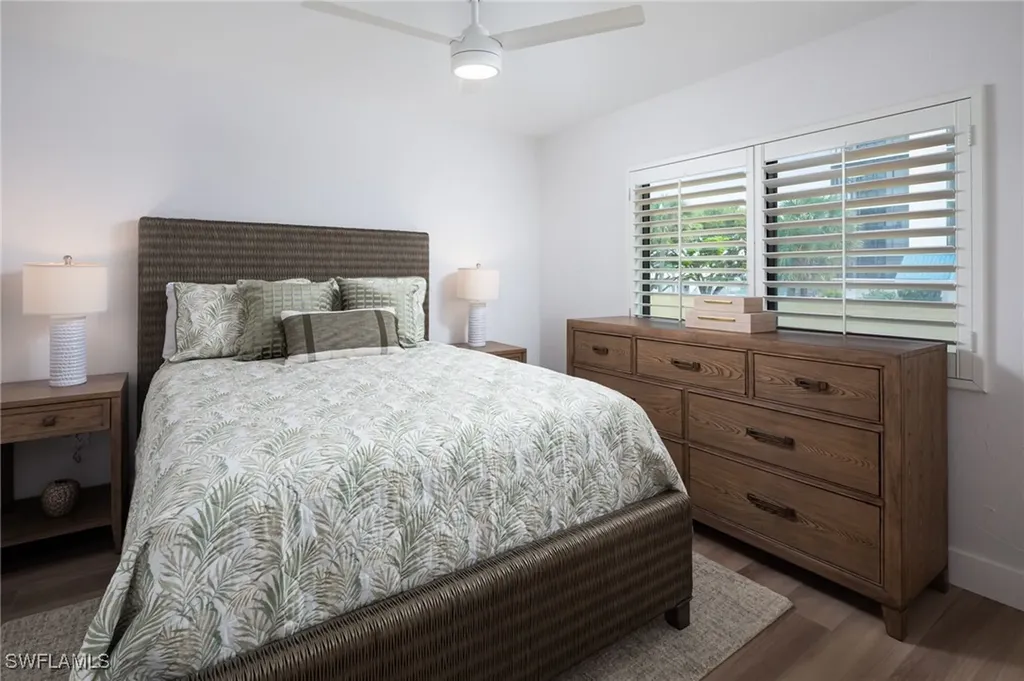 10475 Gulf Shore Drive Naples FL 34108