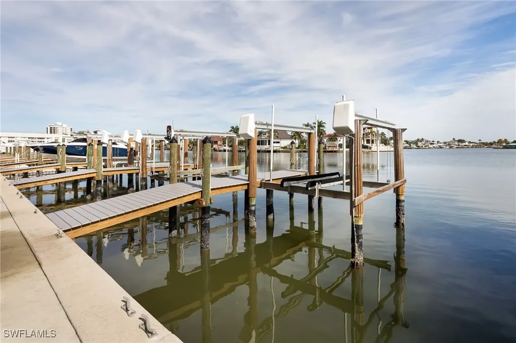 10475 Gulf Shore Drive Naples FL 34108