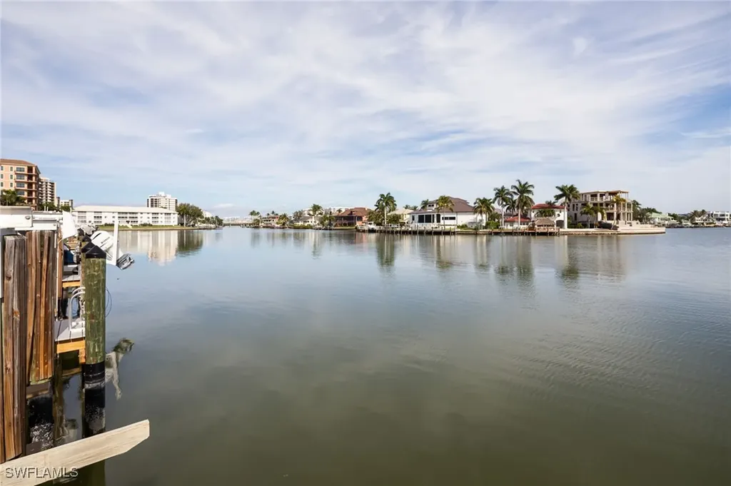 10475 Gulf Shore Drive Naples FL 34108