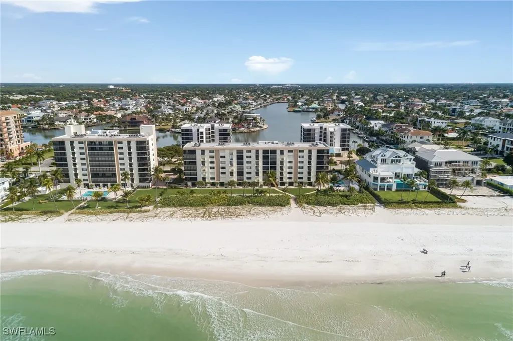 10475 Gulf Shore Drive Naples FL 34108