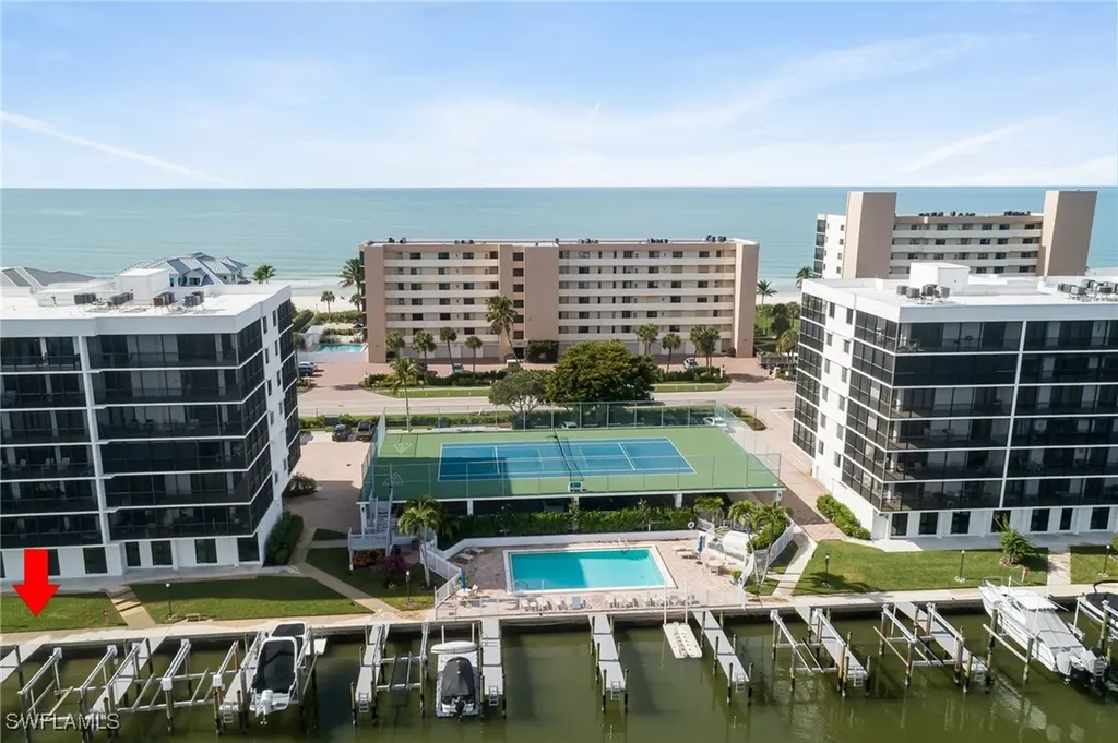 10475 Gulf Shore Drive Naples FL 34108
