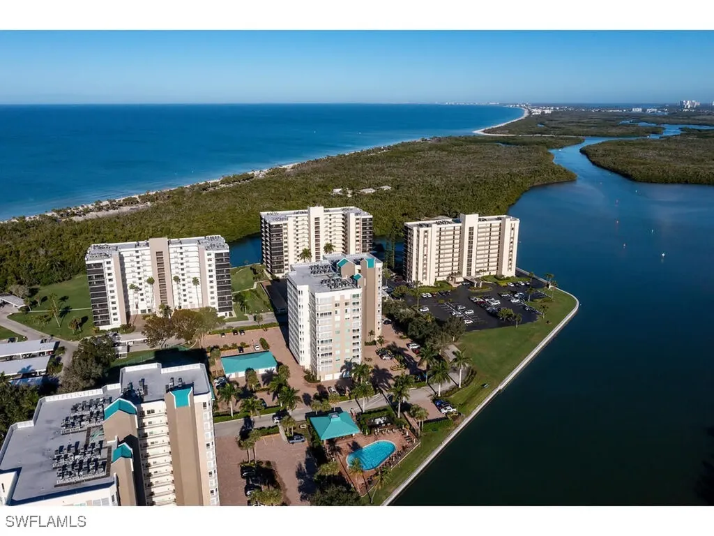 21 Bluebill Avenue Naples FL 34108