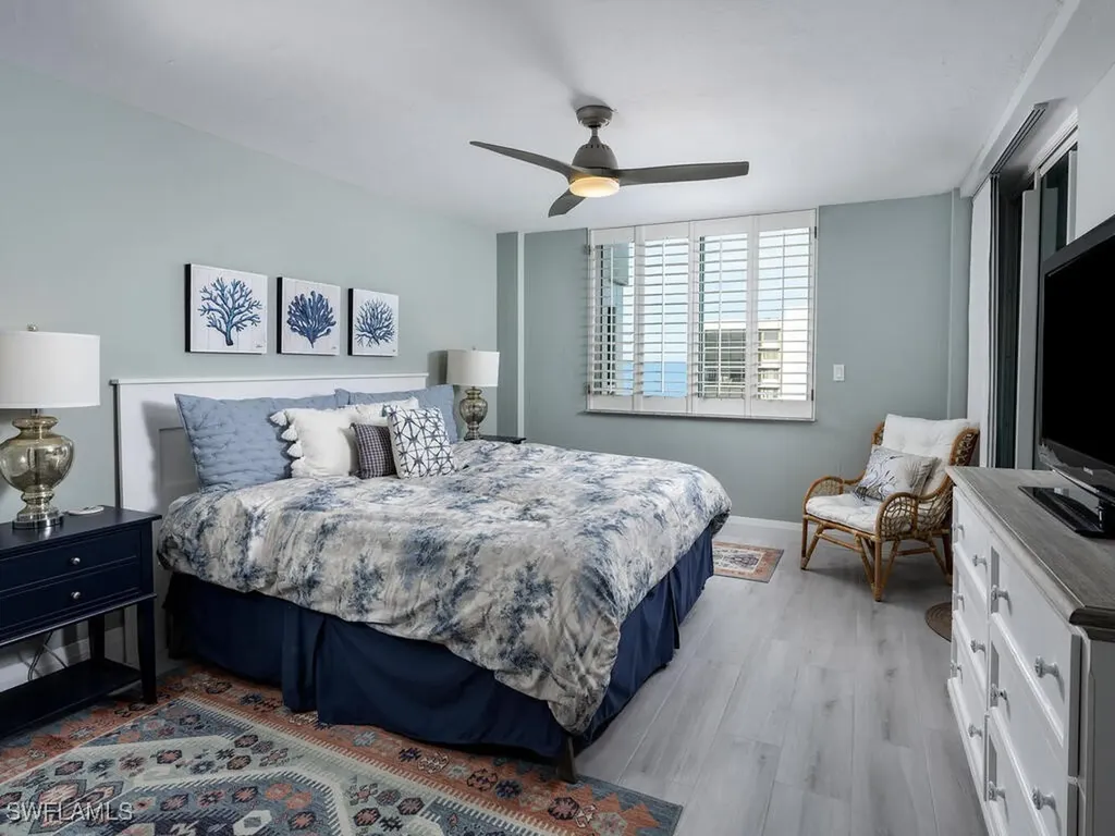 21 Bluebill Avenue Naples FL 34108