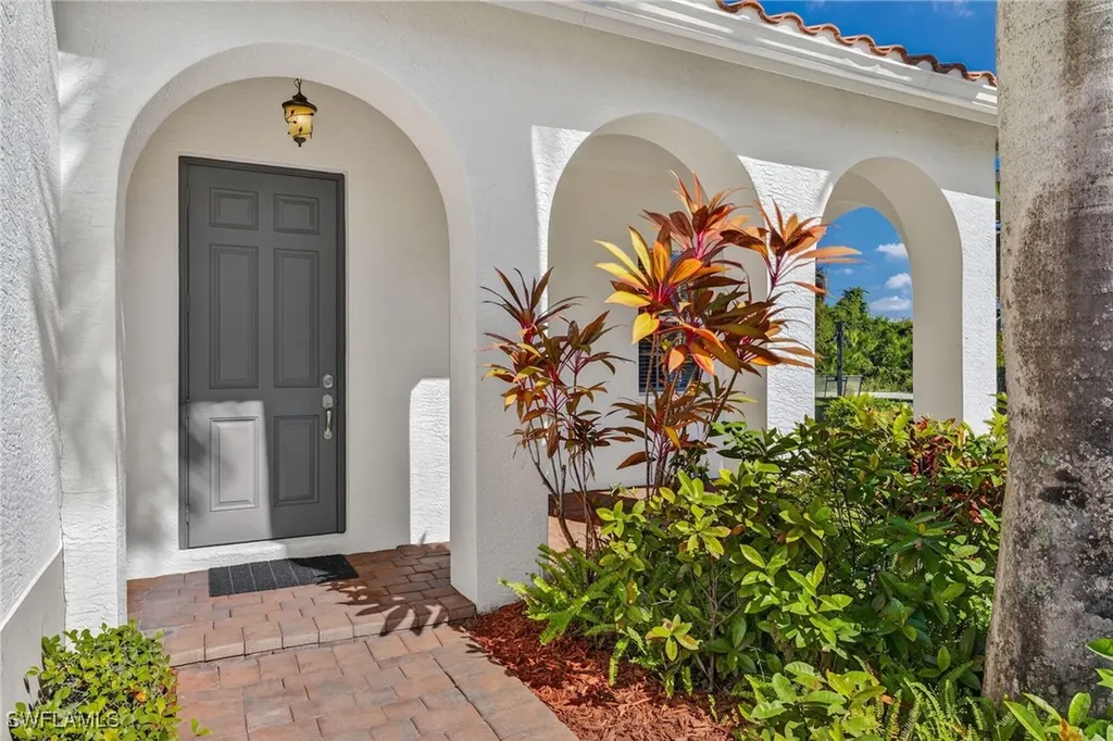 2212 Vardin Place Naples FL 34120