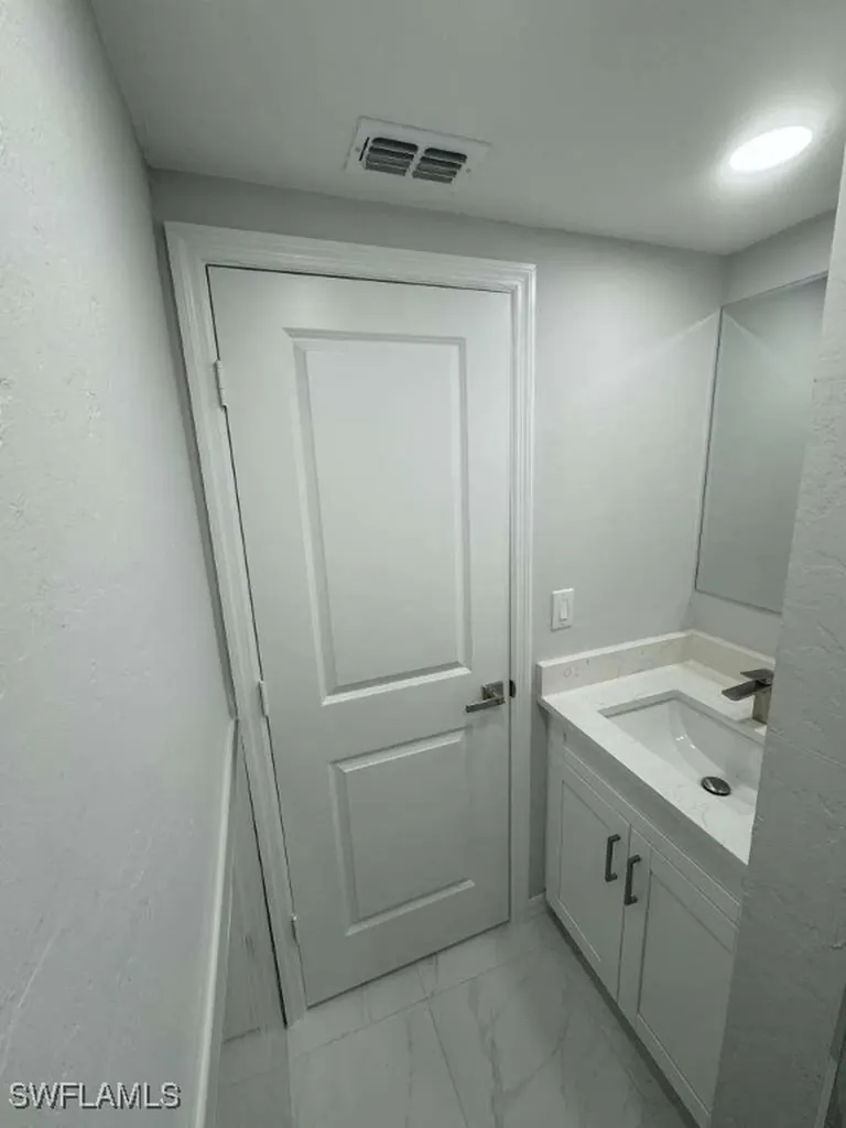5317 Fleming Street Naples FL 34113