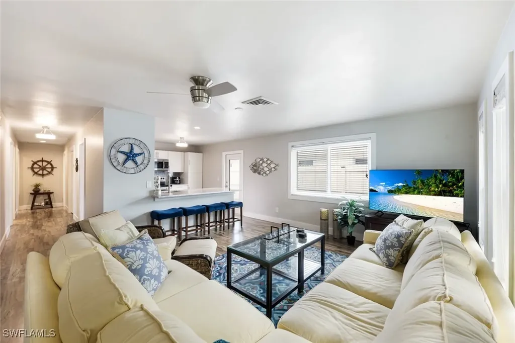 Naples FL, 645 101ST Avenue N