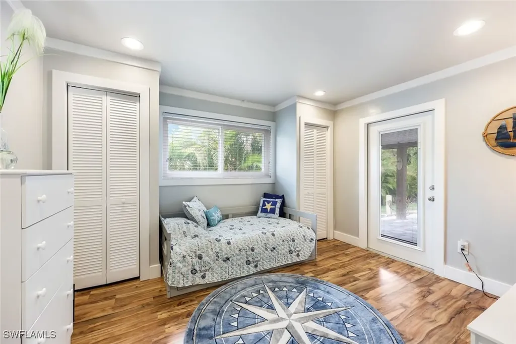 645 101st Avenue N Naples FL 34108