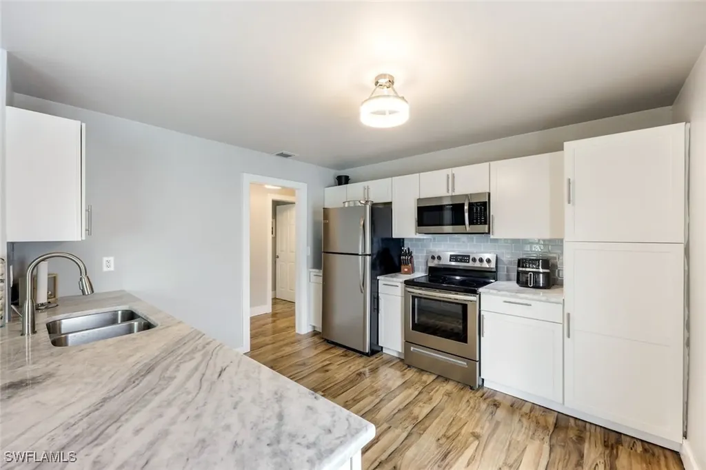 645 101st Avenue N Naples FL 34108