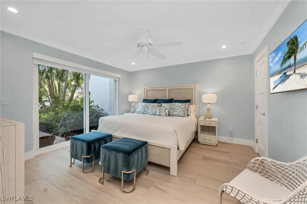 4045 Crayton Road Naples FL 34103