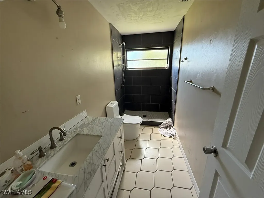 4930 Orange Grove Boulevard North Fort Myers FL 33903