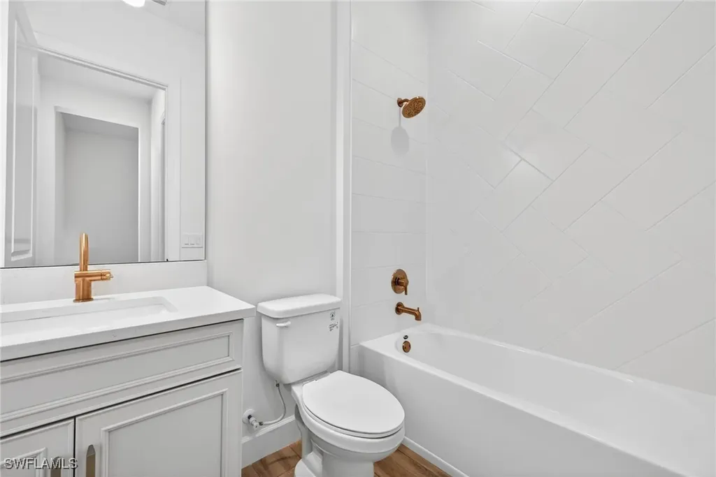 15486 Turin Drive Naples FL 34114