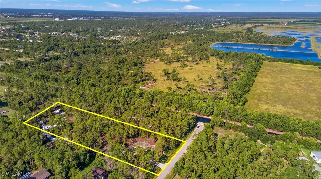 2344 52nd Avenue NE Naples FL 34120