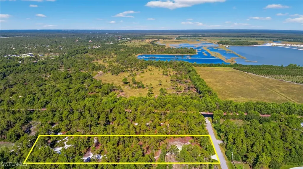 2344 52nd Avenue NE Naples FL 34120