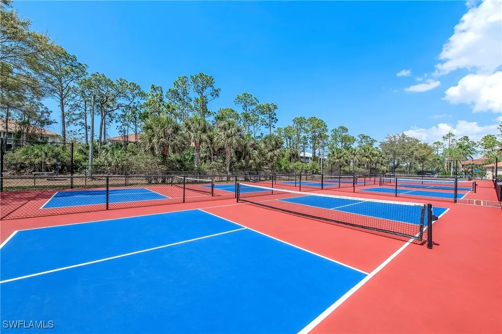 209 Robin Hood Circle Naples FL 34104