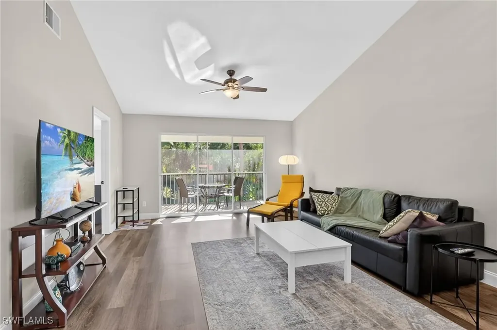 209 Robin Hood Circle Naples FL 34104