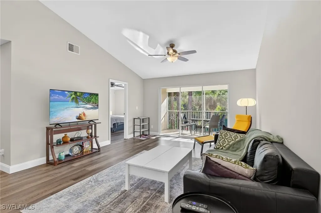 209 Robin Hood Circle Naples FL 34104