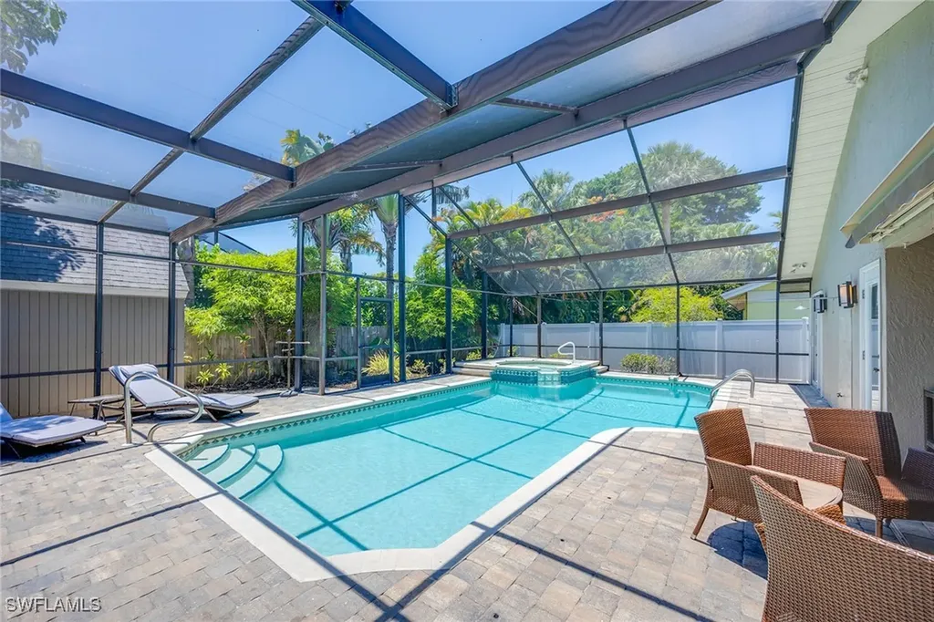 816 102nd Avenue N Naples FL 34108