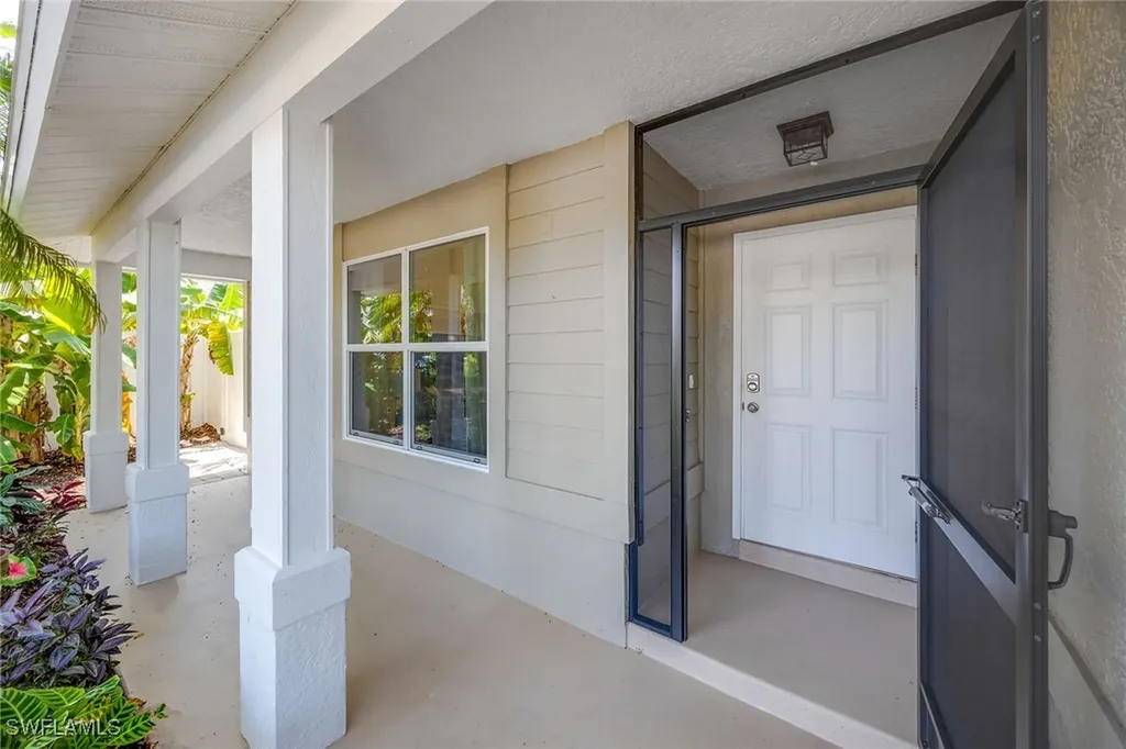 816 102nd Avenue N Naples FL 34108