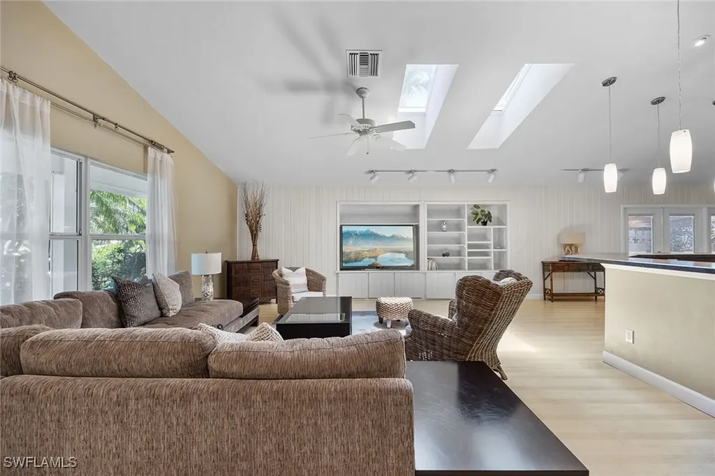 816 102nd Avenue N Naples FL 34108