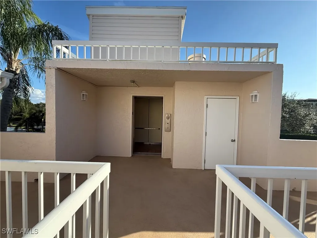 2651 Citrus Lake Drive Naples FL 34109