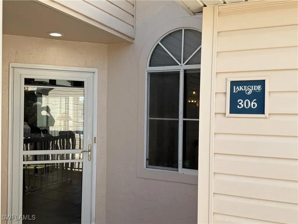 2651 Citrus Lake Drive Naples FL 34109