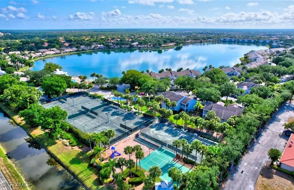 2651 Citrus Lake Drive Naples FL 34109