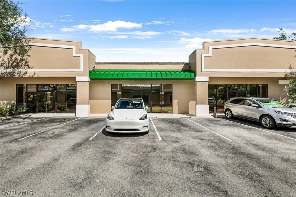 8991 Daniels Center Drive Fort Myers FL 33912