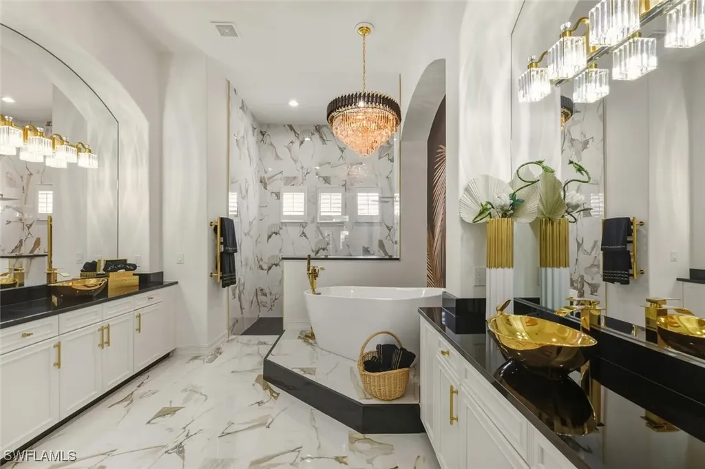 8977 Crooked Stick Court Naples FL 34113