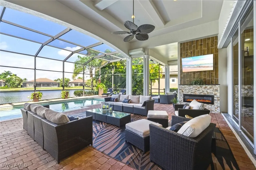 8977 Crooked Stick Court Naples FL 34113