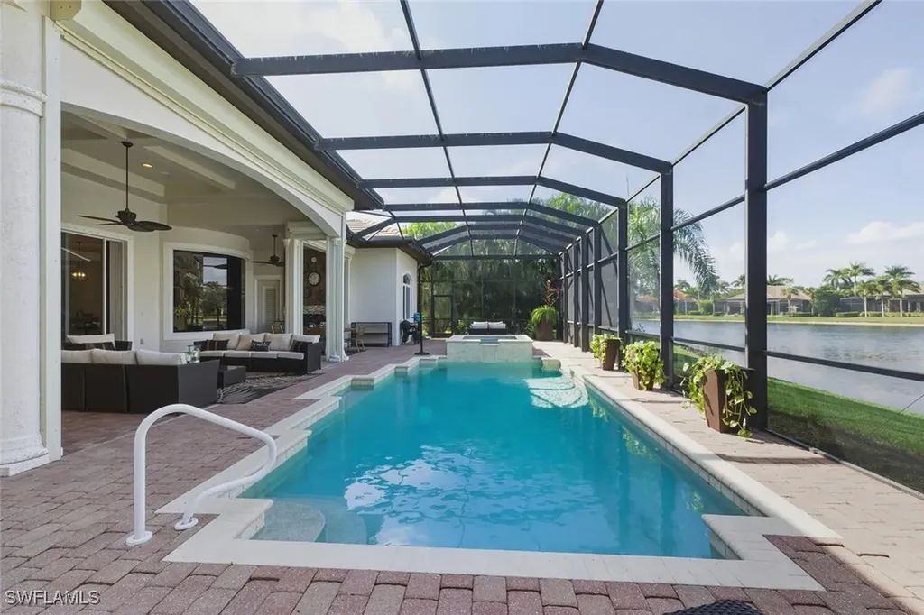 8977 Crooked Stick Court Naples FL 34113