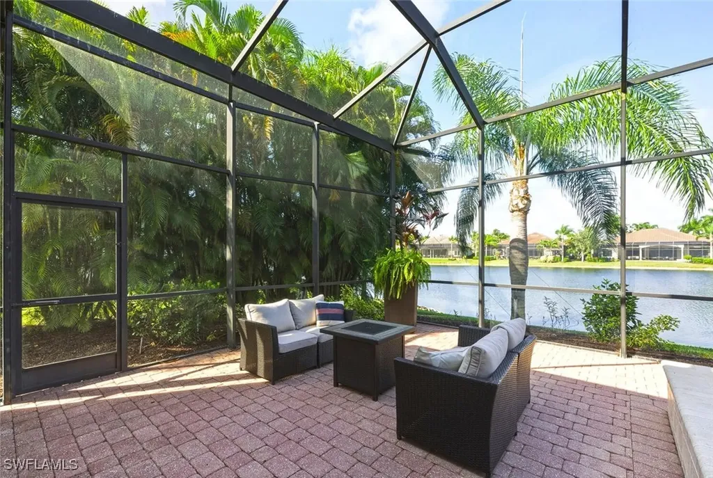 8977 Crooked Stick Court Naples FL 34113