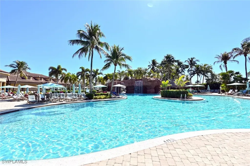 8977 Crooked Stick Court Naples FL 34113