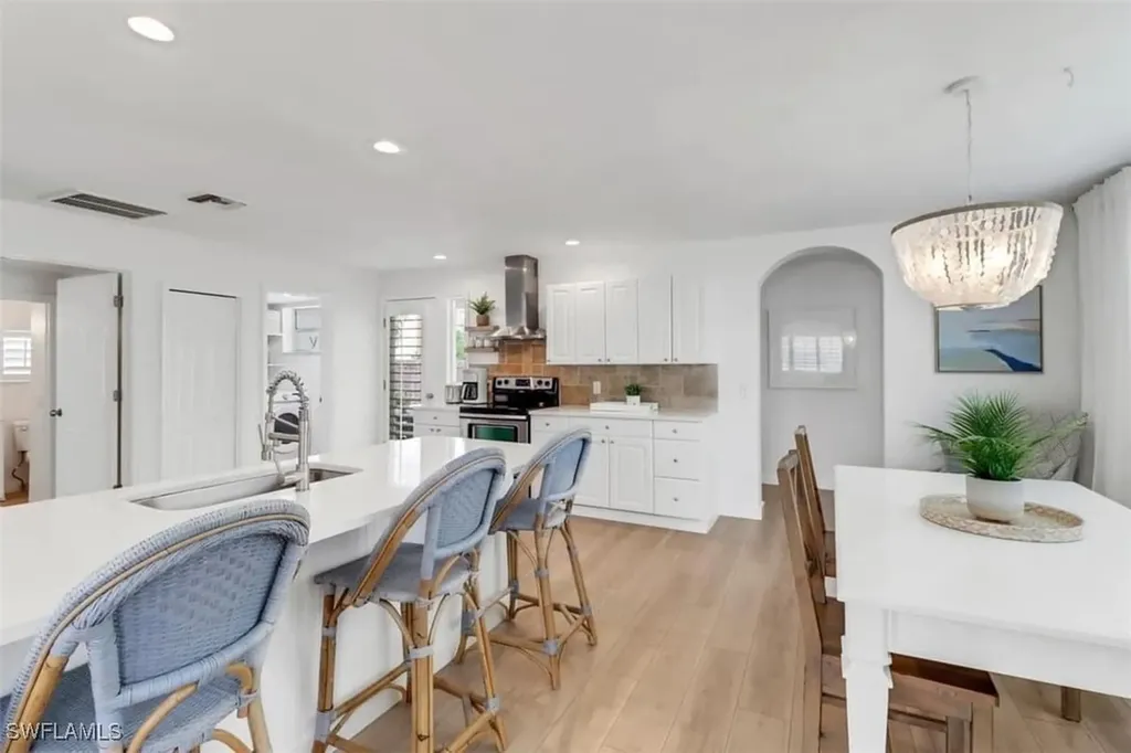 1097 Frank Whiteman Boulevard Naples FL 34103