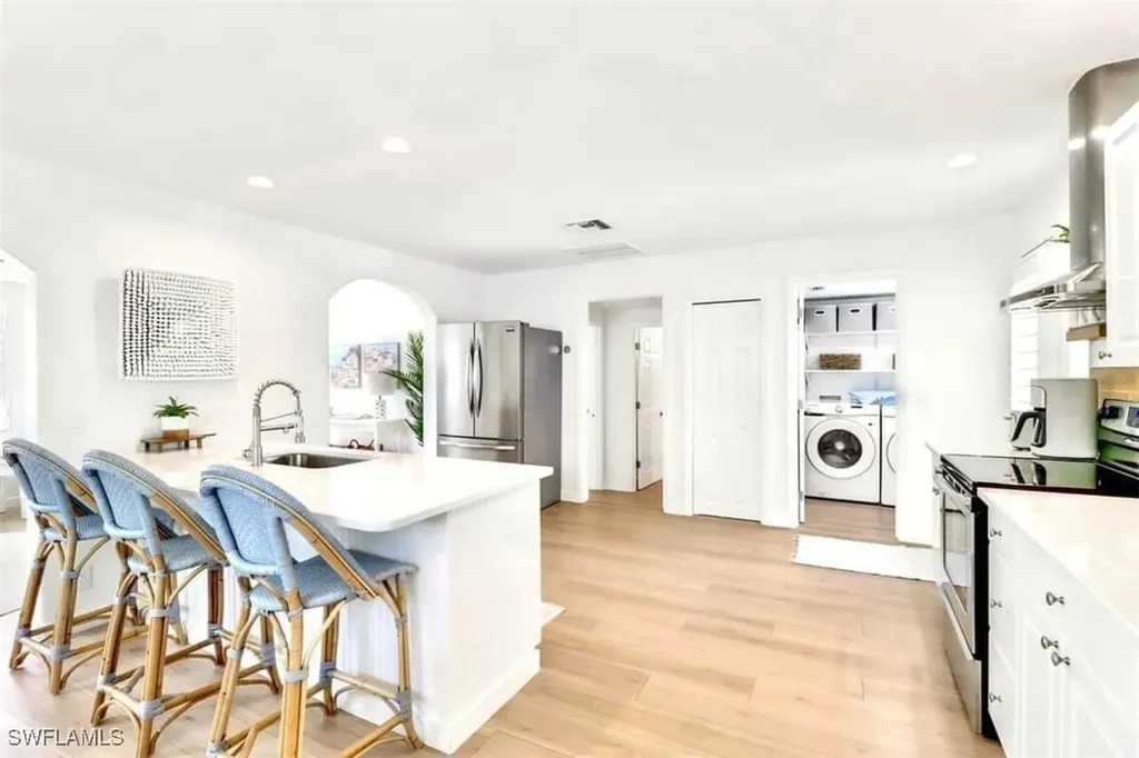 1097 Frank Whiteman Boulevard Naples FL 34103