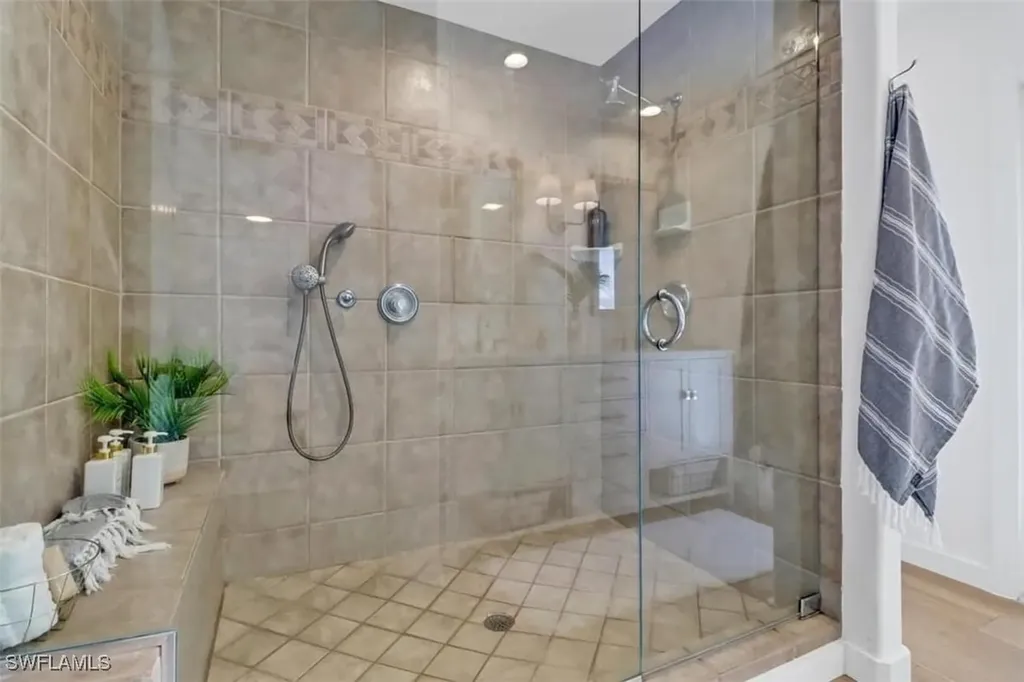 1097 Frank Whiteman Boulevard Naples FL 34103