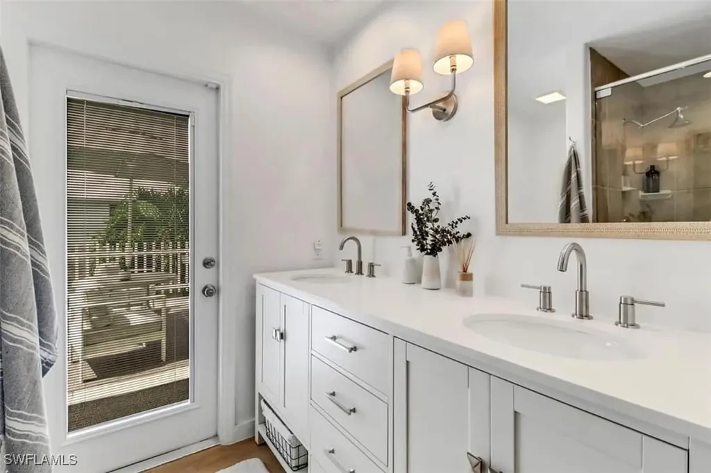 1097 Frank Whiteman Boulevard Naples FL 34103