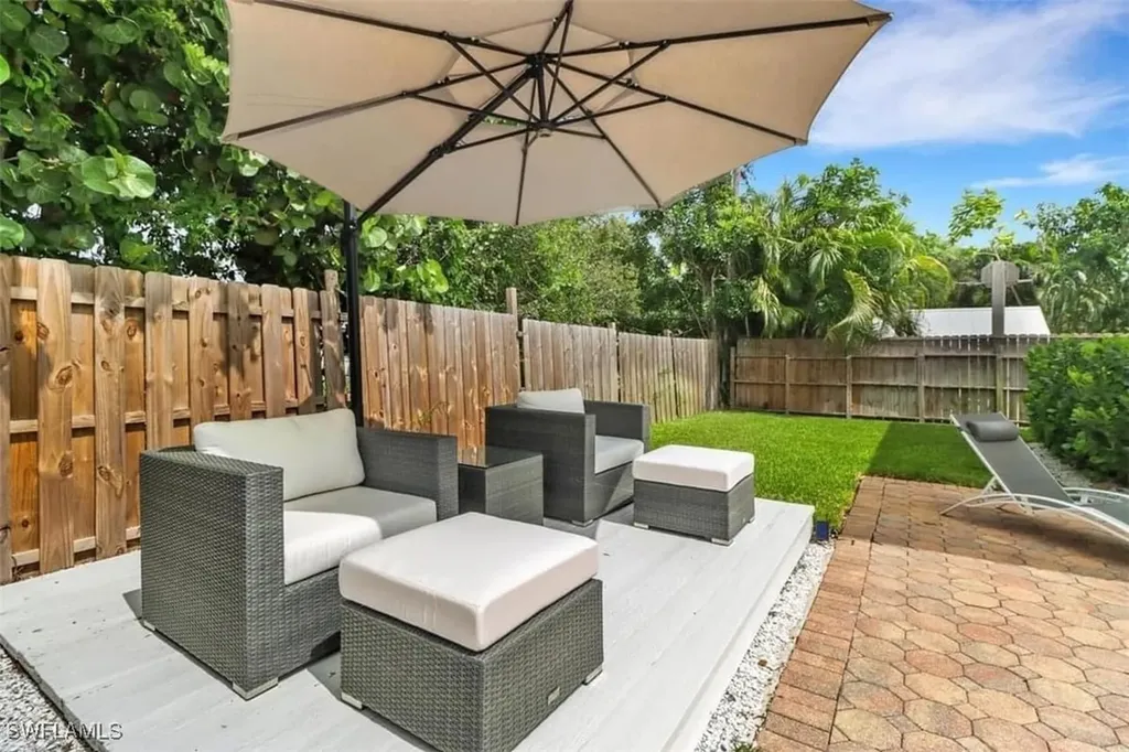 1097 Frank Whiteman Boulevard Naples FL 34103