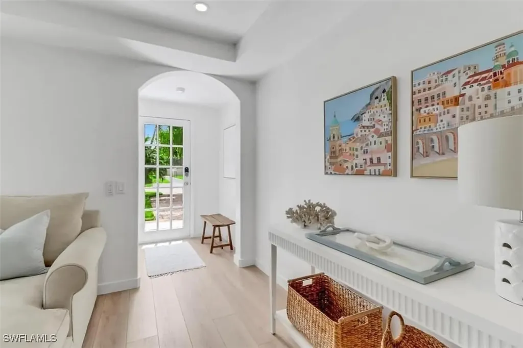 1097 Frank Whiteman Boulevard Naples FL 34103