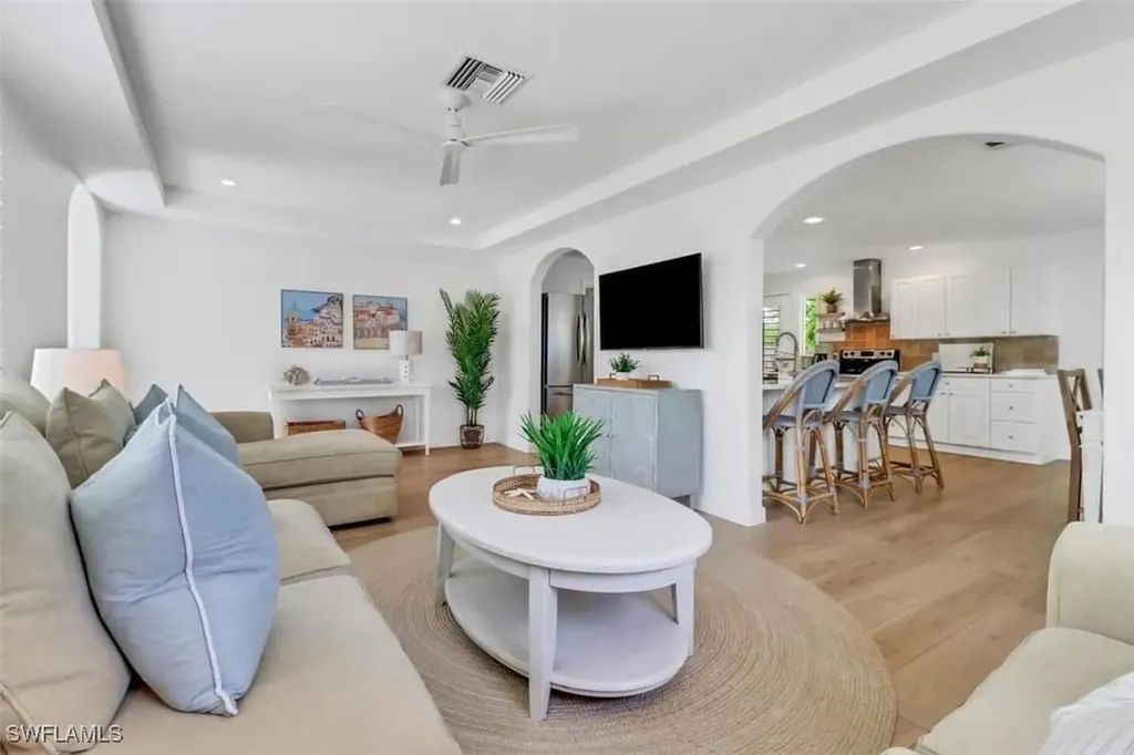 1097 Frank Whiteman Boulevard Naples FL 34103