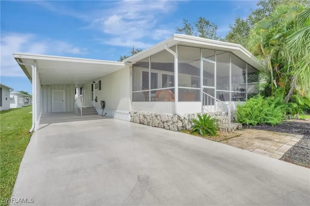 193 Carissa Lane Naples FL 34114