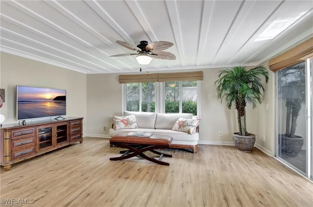 193 Carissa Lane Naples FL 34114