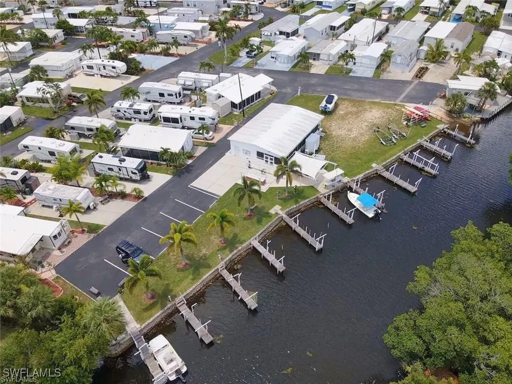 193 Carissa Lane Naples FL 34114