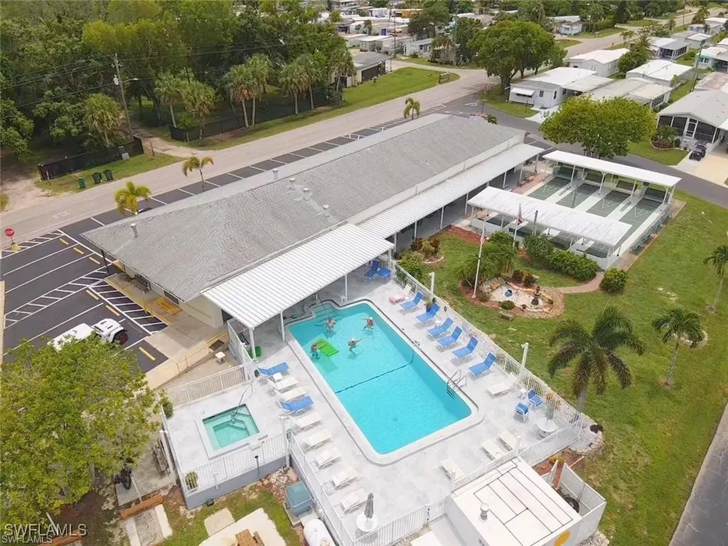 193 Carissa Lane Naples FL 34114