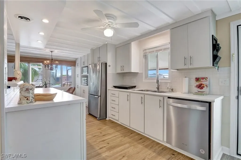 193 Carissa Lane Naples FL 34114