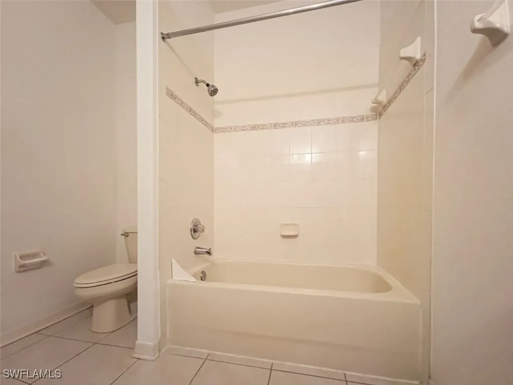 1044 Sleepy Oak Drive Zephyrhills FL 33543